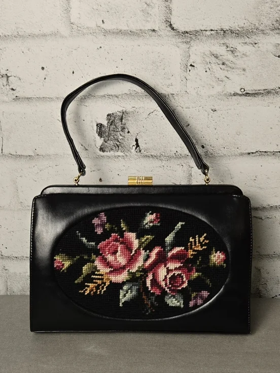 Vintage Needlepoint Rose Handbag Black Frame Kiss Lock Floral Purse - Picture 1 of 13